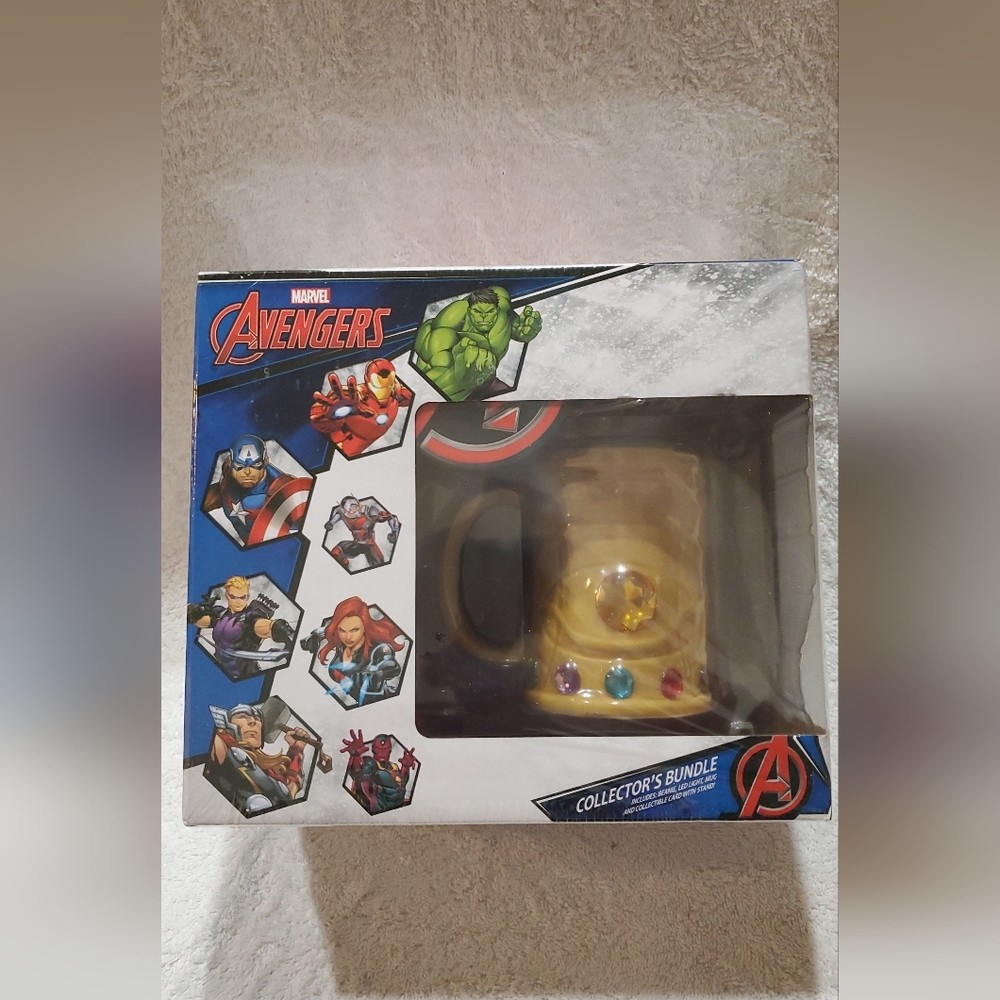 AVENGERS END GAME collectors bundle